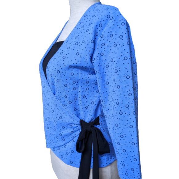 Andria Lieu Textured Knit Wrap Top S - Picture 2 of 8